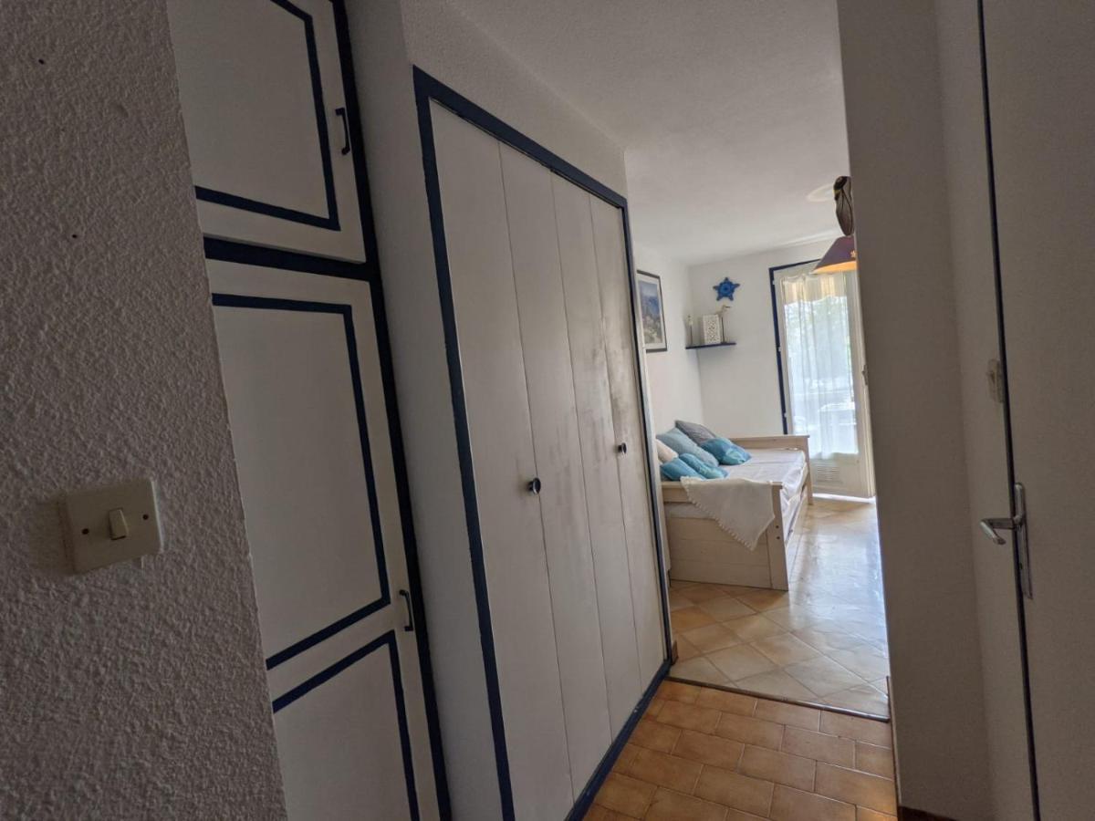 Appartement " Le Grand Bleu " A 3 Min De La Plage Ла Лонд-ле-Мор Екстериор снимка