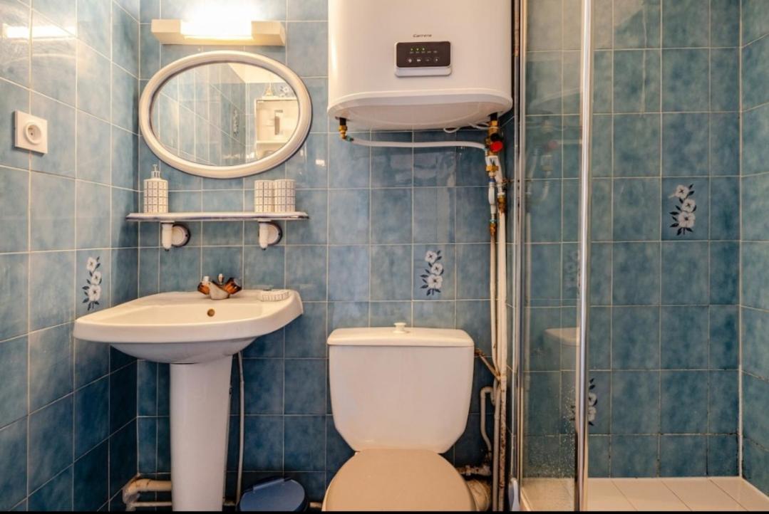 Appartement " Le Grand Bleu " A 3 Min De La Plage Ла Лонд-ле-Мор Екстериор снимка