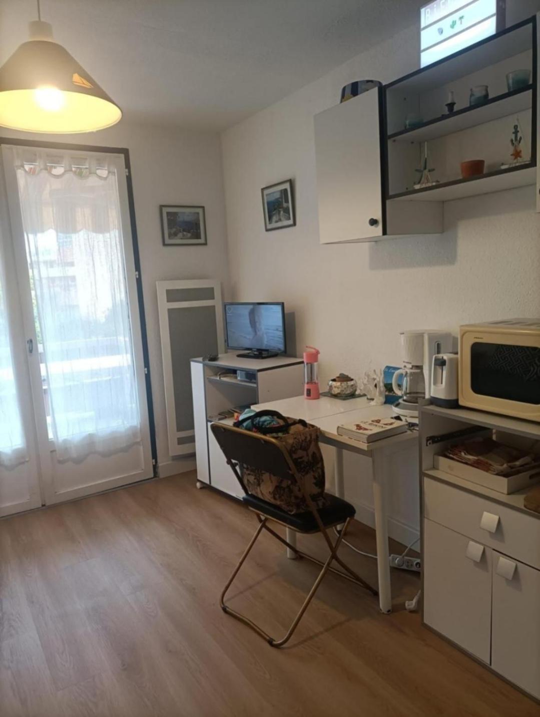 Appartement " Le Grand Bleu " A 3 Min De La Plage Ла Лонд-ле-Мор Екстериор снимка
